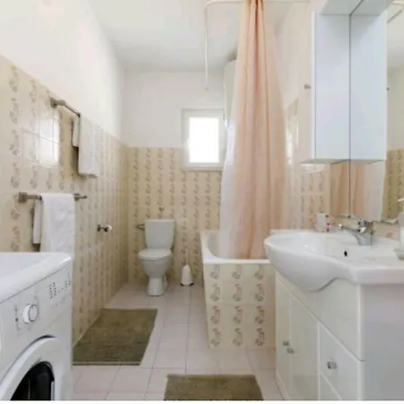 Apartment Ana *