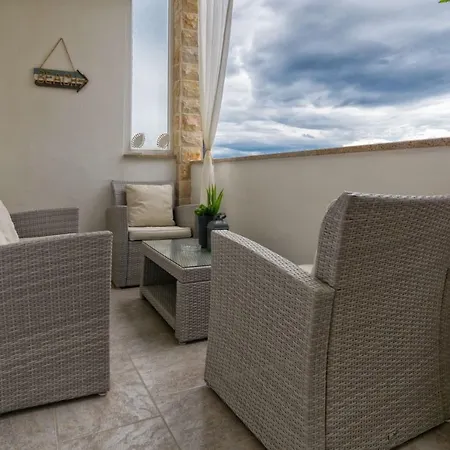 Ana Apartment
