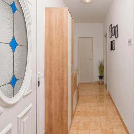 Ana Apartment
