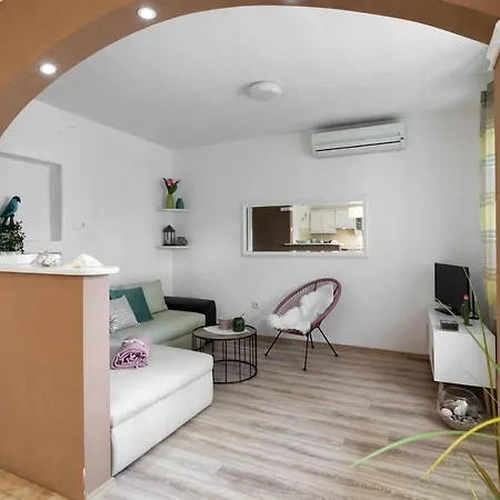 Apartment Ana